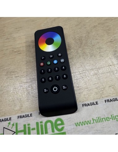 rs8-fernbedienung-rgb-rgbw-8zonen-frontansicht
