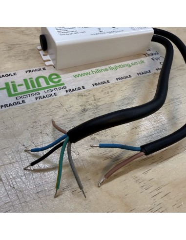 V4-WPS LED Controller mit Fernbedienung oder Wandpanel (separat erhältlich)