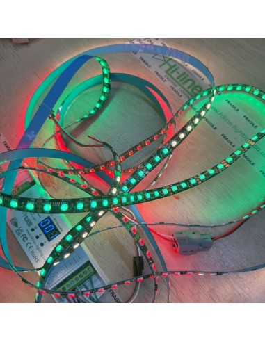 rgbw-pixel-led-strip-12v-cut-point-35mm