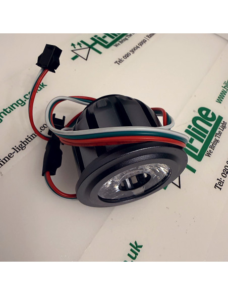 24V 6W RGBW SPI WS2814 Pixel Spotlight 50mm Linse vorne