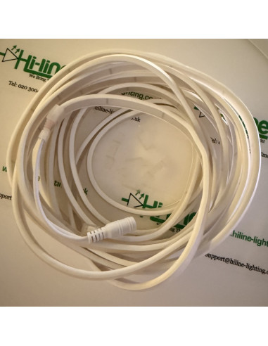 5-Meter-Rolle warmweißes COB-Neon mit DC-Stecker