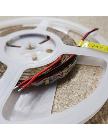 Hochbiegsamer Naturweißer LED-Streifen 24V-14,4W/m IP65-PU CRI80 SMD2835