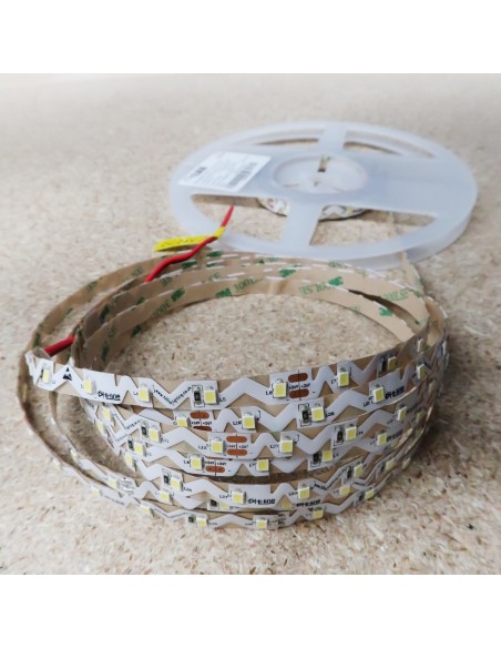 Hochbiegsamer Kaltweißer LED-Streifen 24V-14,4W/m IP65-PU CRI80 SMD2835