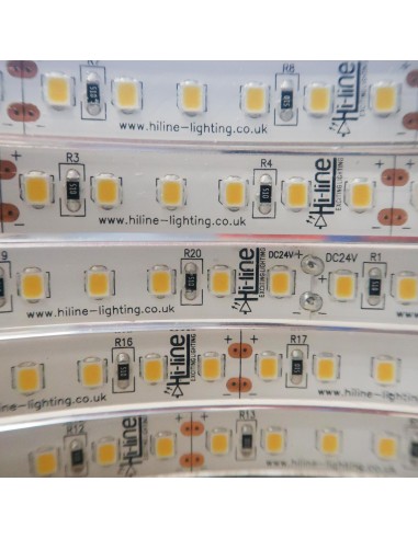 IP68 naturweißer LED-Streifen 24V 28.8W/m CRI80 SMD2835