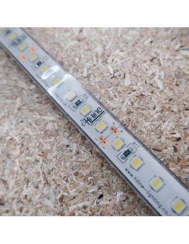 IP68 naturweißer LED-Streifen 24V 28.8W/m CRI80 SMD2835