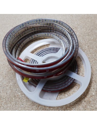 IP68 Cool White LED Strip 24V 28.8W/m CRI80 SMD2835