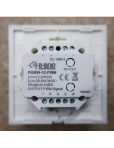 Wall mount RGBW DMX512 LED controller single zone