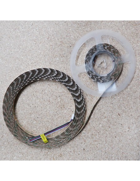 14,4W/m 24V RGB+WW IP00 CRI80 LED-Streifen SMD5050 10m Rolle