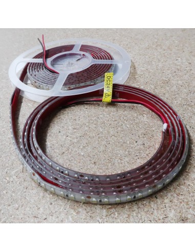 9.6W Cool White LED Strip 120 LEDs IP65 CRI80 6500K