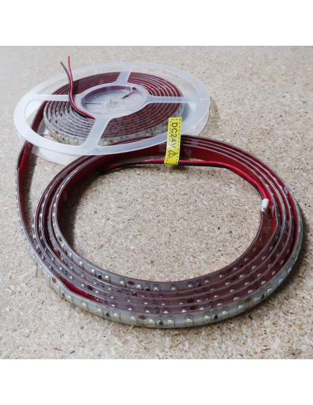 9.6W Cool White LED Strip 120 LEDs IP65 CRI80 6500K