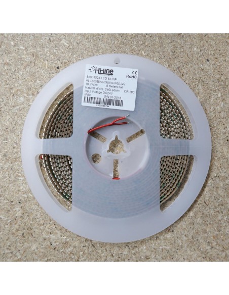 Naturweißer LED Streifen 240 LEDs / Meter CRI 80+