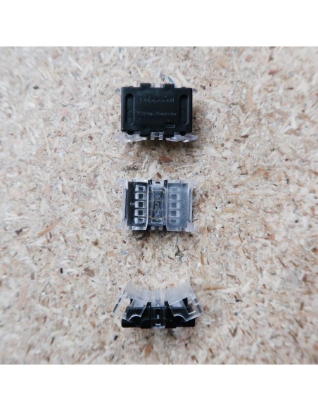 Strip to strip connector for 10mm IP00 LED tape RGB colour (pack of 5)
