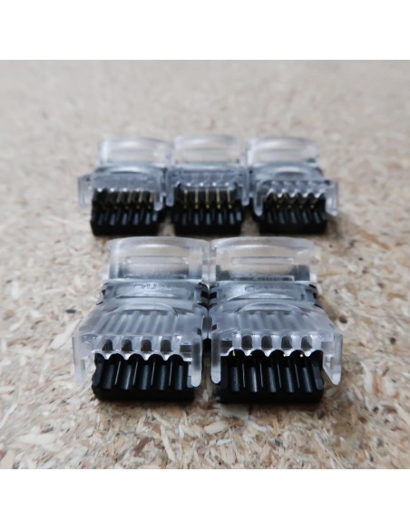 IP65 RGBW LED strip to wire connector