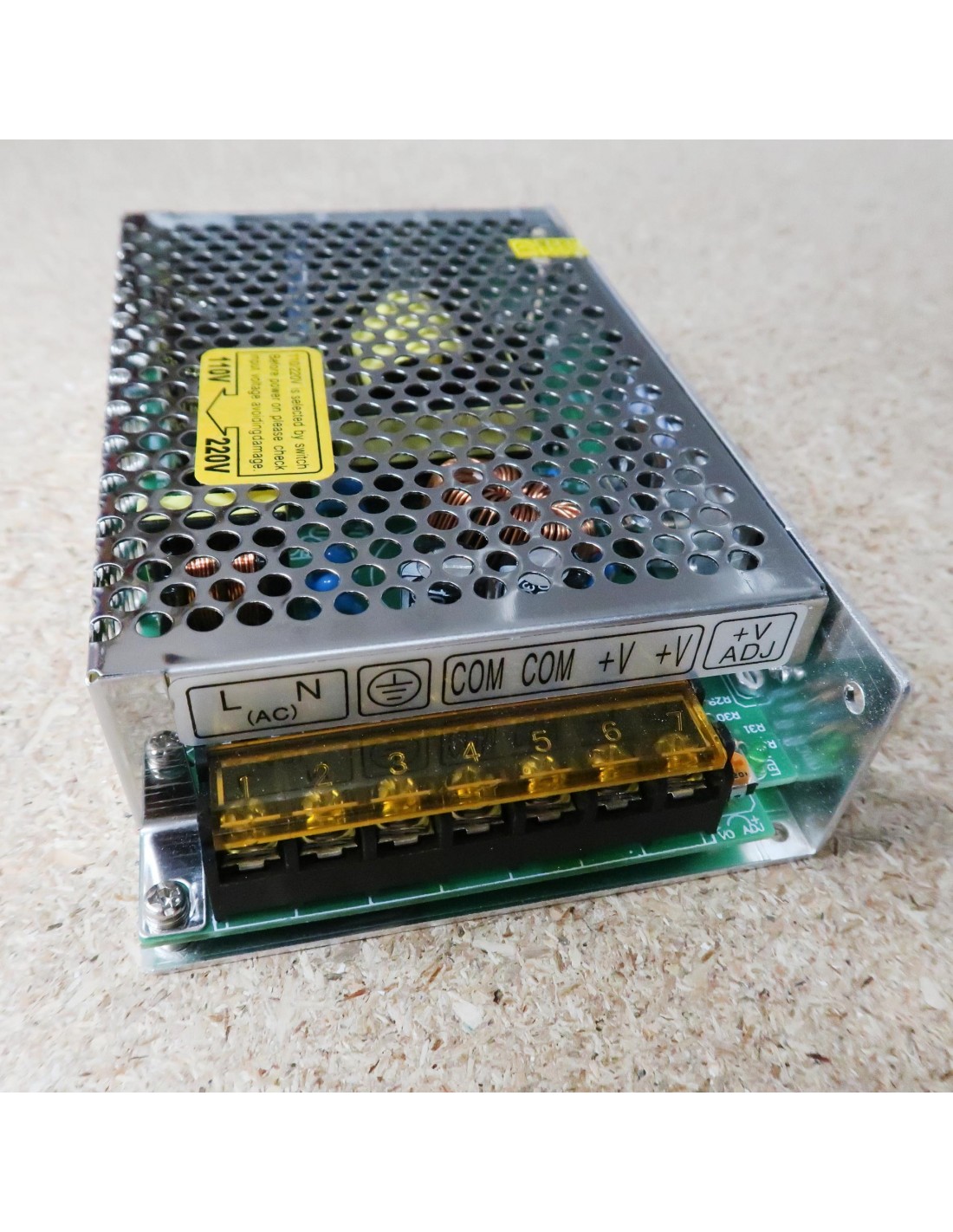 LED drivers for 12 and 24V LED STRIP LIGHTS, UK LED strips