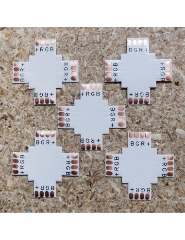 RGB strip cross connector
