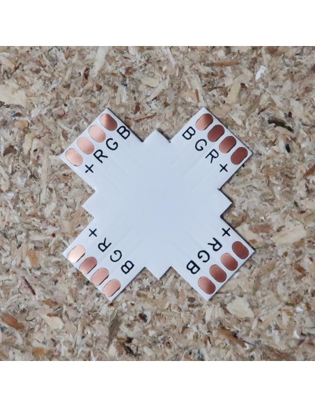 RGB strip cross connector