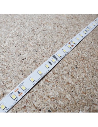 6000K Kaltes Weiß LED-Streifen 24V 14.4W/m IP00 CRI90 SMD2835