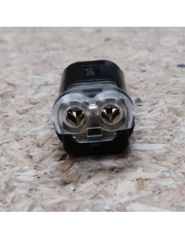 Nicht abisolierter Kabelanschluss