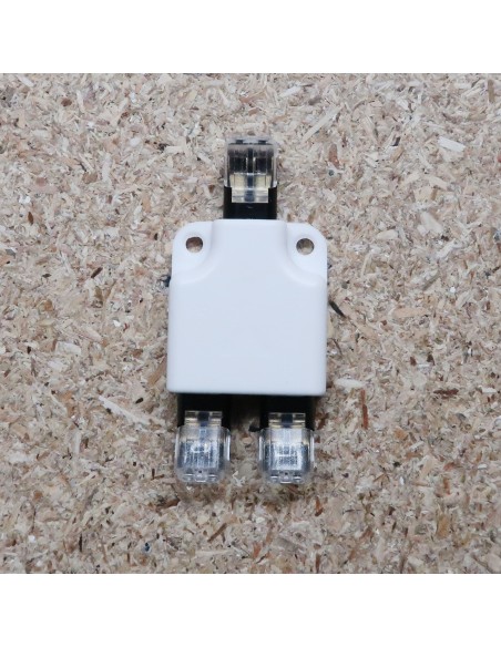 2-Way Power Distributor Box