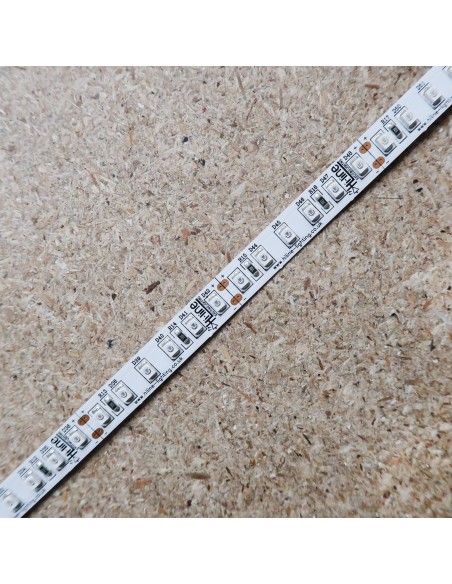 LED-Streifen Bernstein 9,6W/m 24V IP65 SMD3528