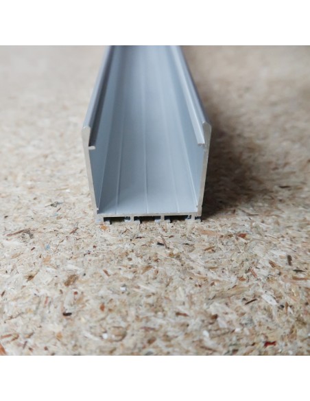 Trimless recessed LED profile extrusion