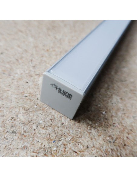 Trimless recessed LED profile extrusion