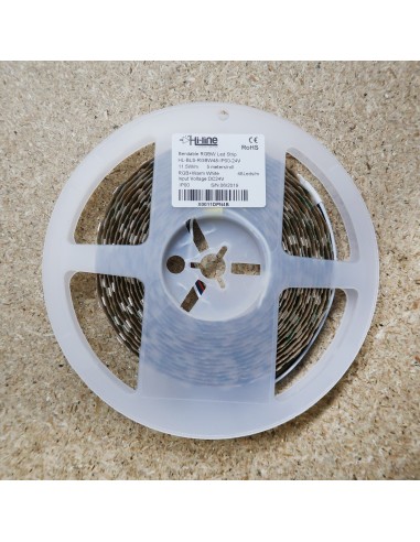 Bendable RGBW LED strip