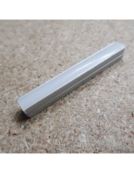 Slimline linkable under cabinet light 100mm 3000K CRI +90