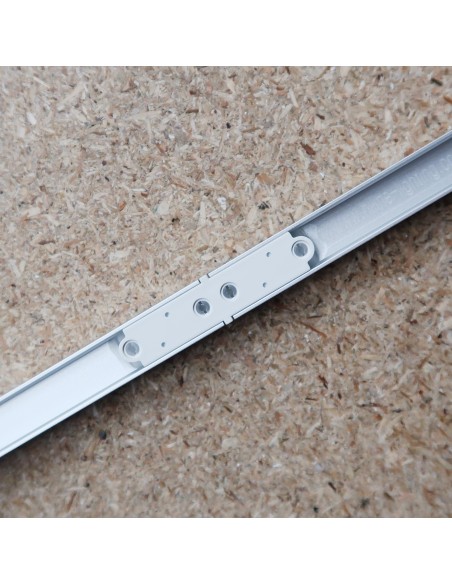 Seemless Joint connector for slimline under cabinet lighting