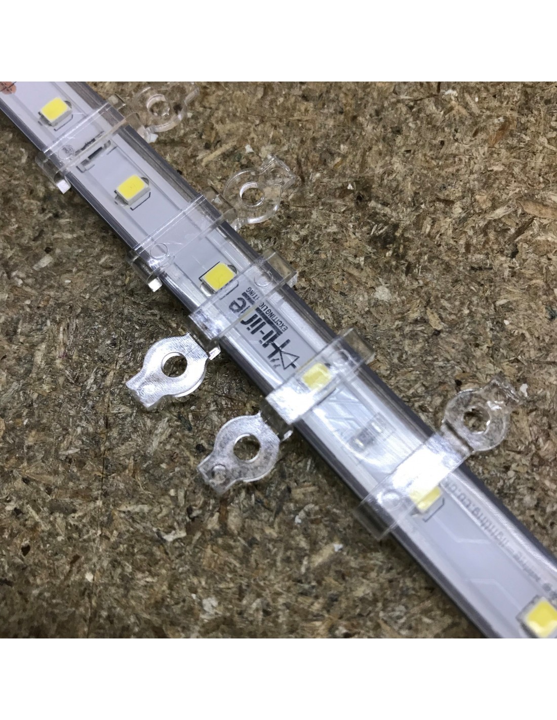 LED-Streifen 10 mm Befestigungsclip Einzelschraube für IP67 / 68  LED-Streifen (Los mit 10 Clips)