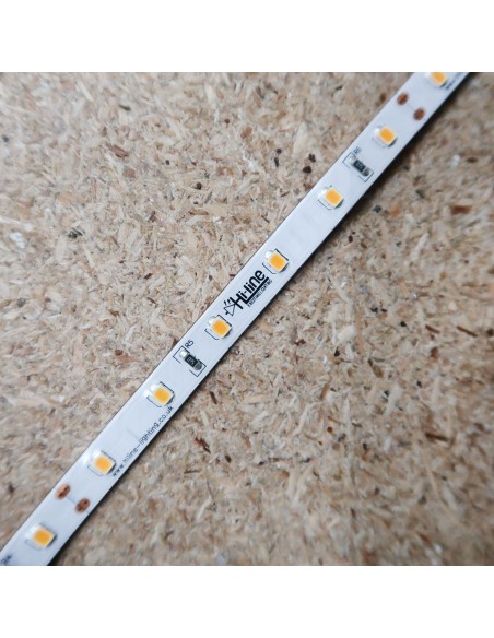 Warmweißer LED-Streifen 24V | 14,4W/m | IP65 | CRI80 | SMD2835