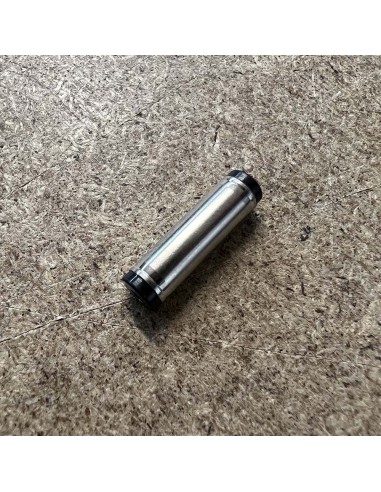 Seamless barrel connector for LED Edge sign module