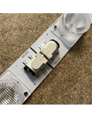 Nahtloser Fassverbinder für LED-Edge-Sign-Module