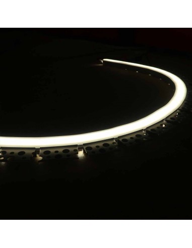 schlankes-plaster-in-led-profil