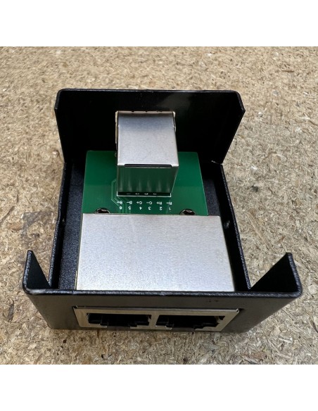 IP40-Metal-T-Box-for-RGBW-LED-Lighting-Connection