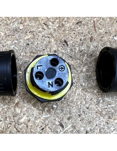 3 pin mains connector