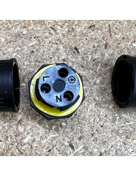 3 pin mains connector