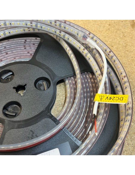 Kaltweiß-LED-Band-10m-6000K-Außenbereich-24V