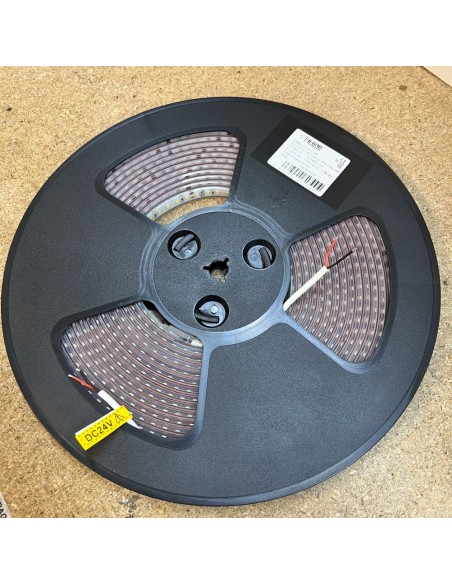 Wasserdichter-LED-Streifen-10m-Kaltweiß-24V-IP68