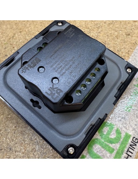 t14-led-beleuchtung-dmx-rf-controller-schwarz