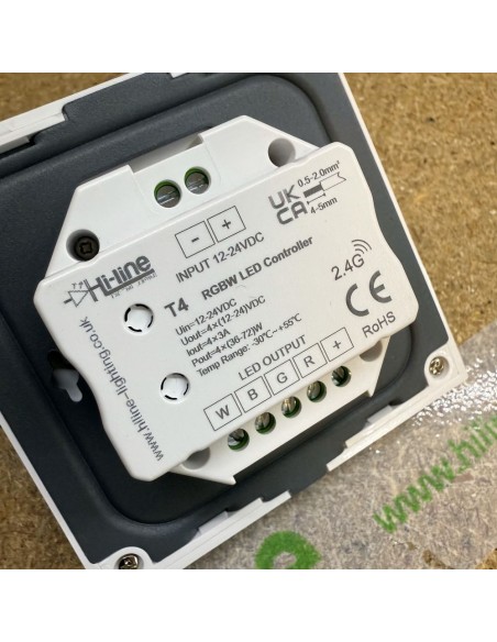 t4-rgbw-lighting-wall-control-panel