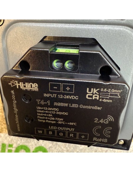 rgbw-led-strip-controller-wall-mounted-black-t4-1